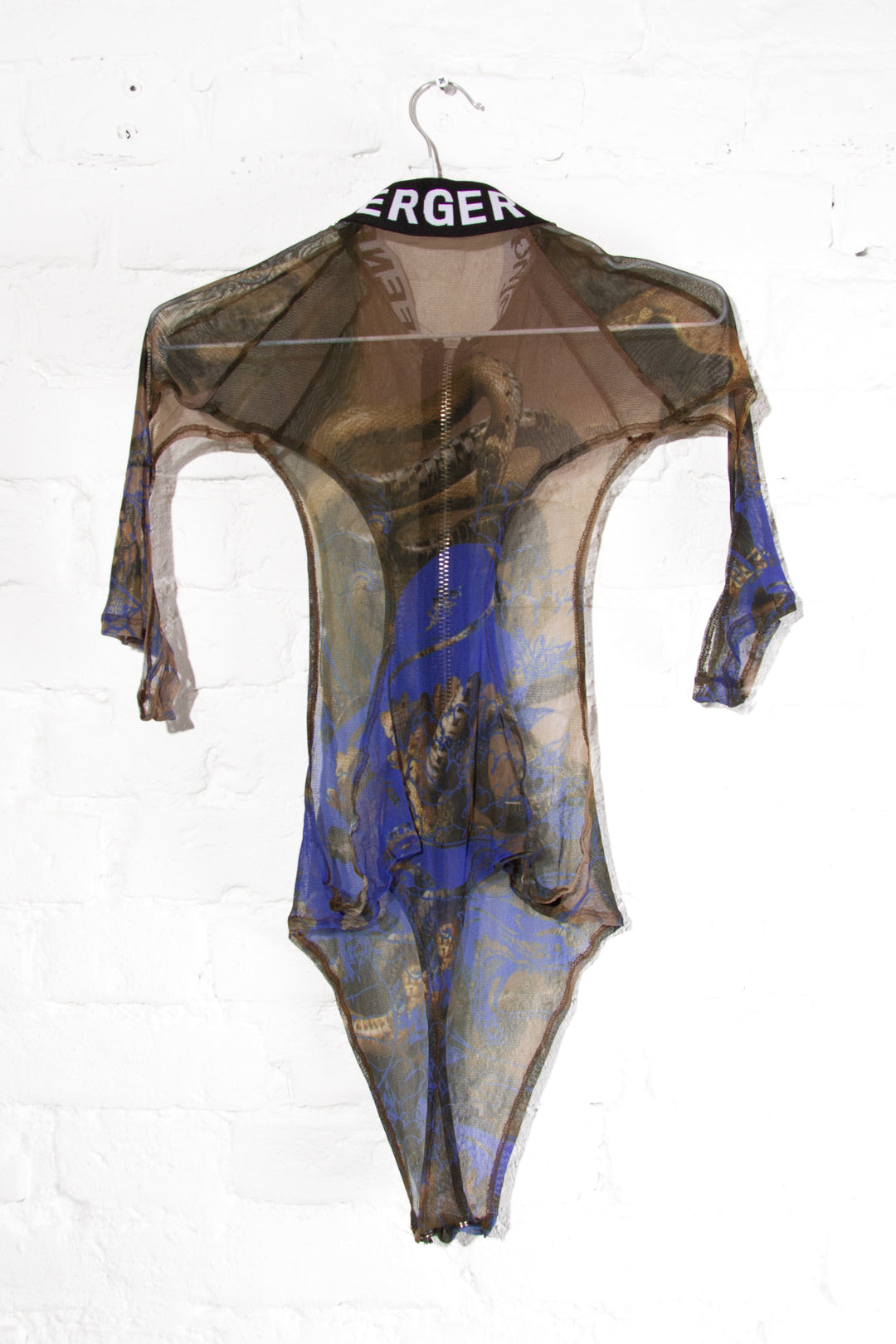 Cut Out Body Body - Sample